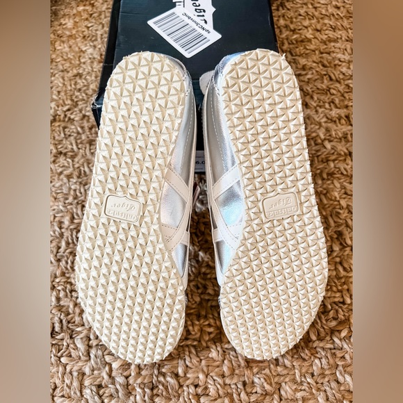 NWT Onitsuka Tiger Mexico 66 Silver Off White Unisex Sz Men 7.5/Women 9 - Picture 12 of 14